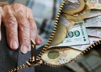 Пенсиите през септември ще се изплащат по-късно