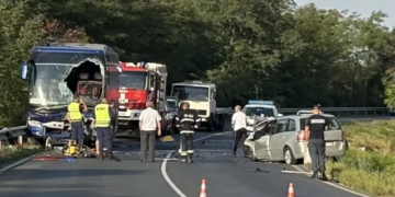 Вчера край разклона за Добромирка загина  54-годишен мъж от София,  влязъл в насрещното