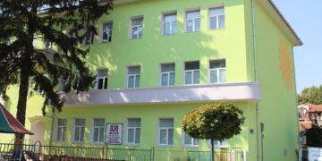 Временно ученици от Гимназията ще учат в Детски комплекс