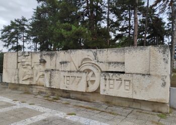 Чисти паметници ще посрещнат Съединението