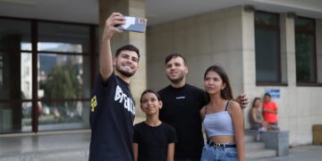 Фен срещата с Мъци и Йоан-Петър премина с огромен интерес