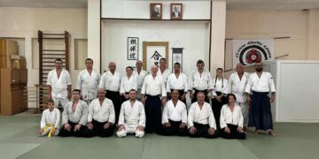 Състезатели по айкидо се учиха от 81-годишен сенсей