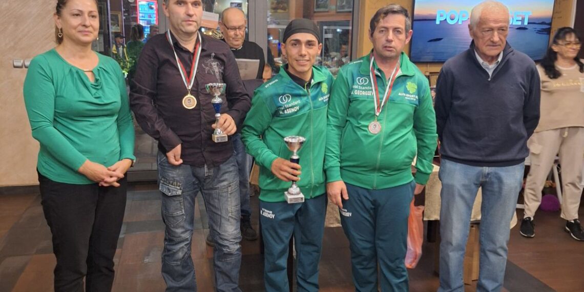 Първо отборно място за “Алфа” на Държавното по бадминтон