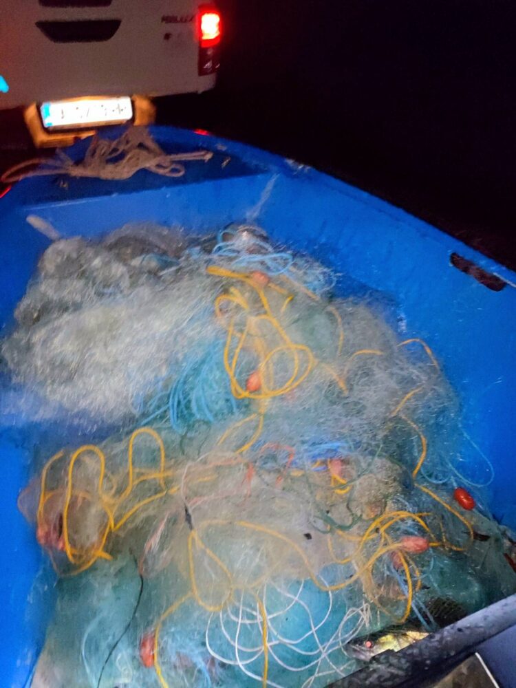 Бракониери останаха без мрежите си