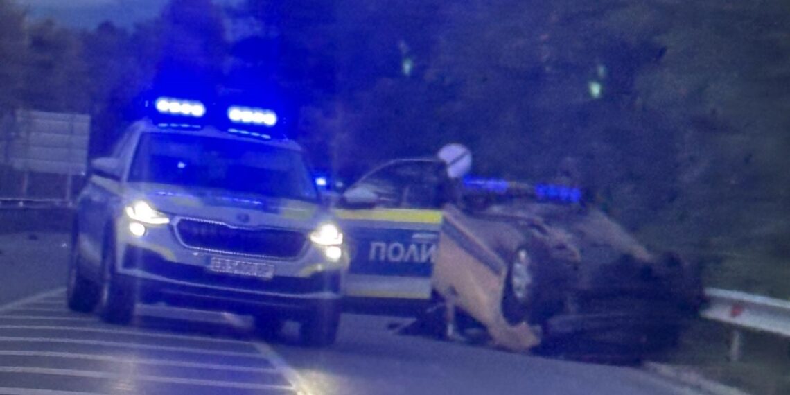 Шипове на пътя и преобръщане по таван за водач от с. Сенник, бягал от полицията