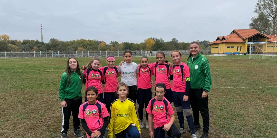 Летящ футболен старт за девойките до 11 години