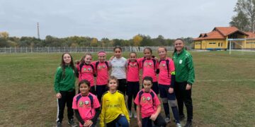 Летящ футболен старт за девойките до 11 години