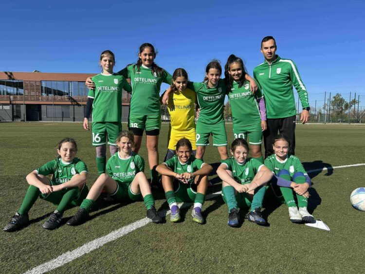 Девойките до 13 г. продължават да трупат точки