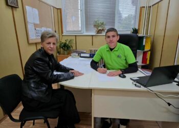 Ученици в ролята на учители и хигиенисти