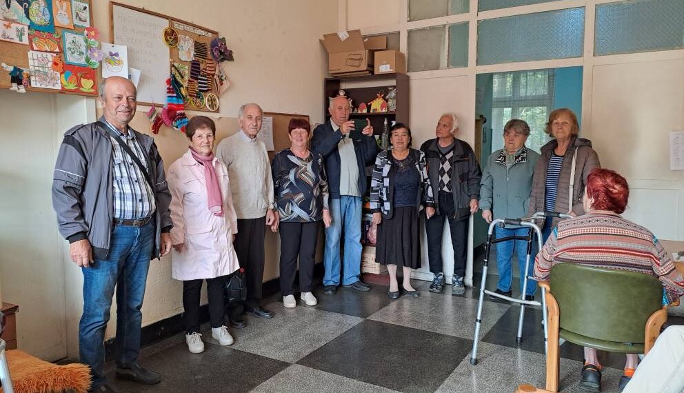 Три празника в едно обединиха членовете  ПК “Васил Левски” в Деня на възрастните хора