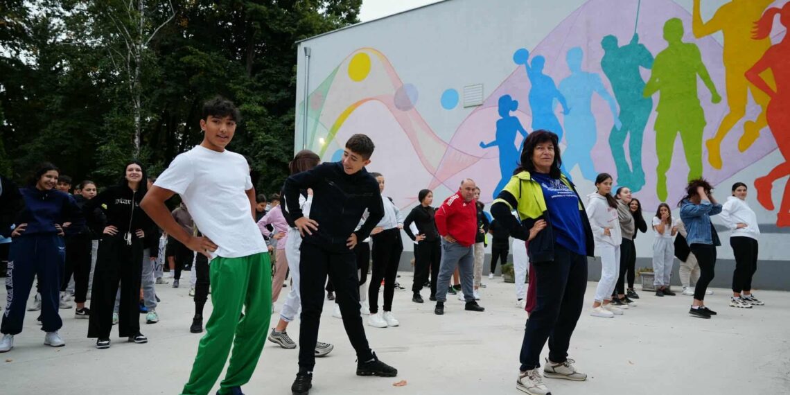 Учители и ученици заедно в Европейския ден на спорта