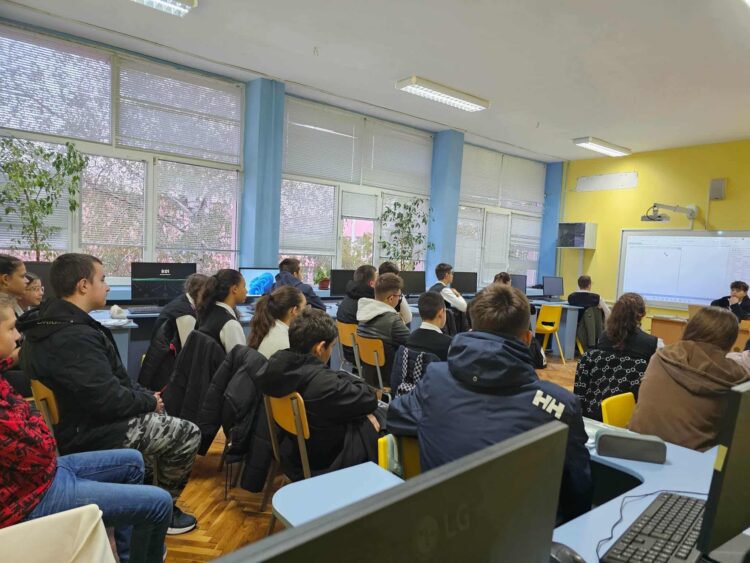 Гимназията се появи на интерактивната световна карта