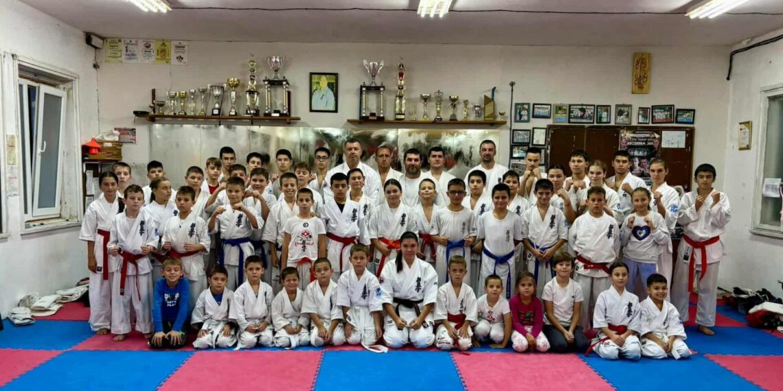 Каратистите от “Воин” тренираха със СК “Надежда”– Габрово