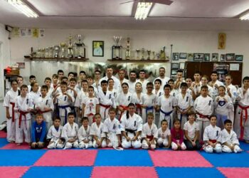 Каратистите от “Воин” тренираха със СК “Надежда”– Габрово