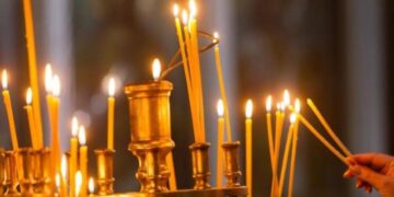 Утре е Архангелова задушница, почитаме мъртвите