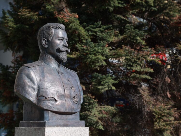 Паметник на ген. Стефан Нерезов откриха в Севлиево