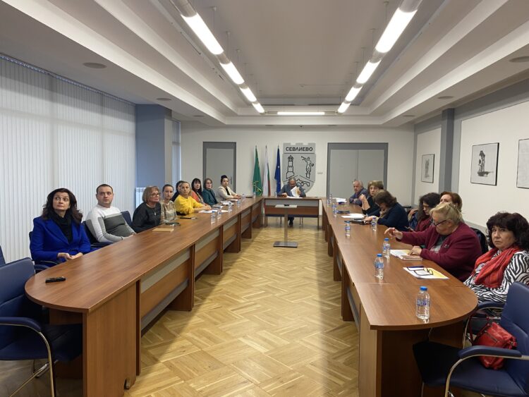 Стартира изпълнението на проекти за енергийна ефективност и обновяване на 4 сгради в Севлиево, финансирани от ЕС