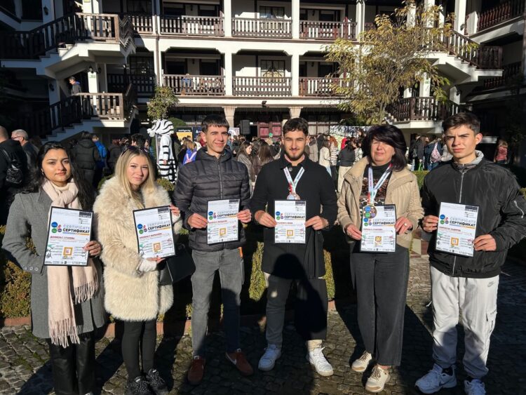 Бъдещи поети и публицисти от ПГМЕТ участваха в Национално състезание