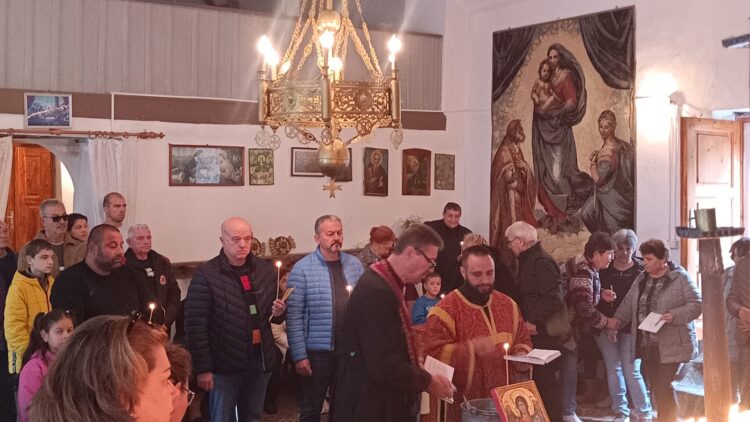 Храмов празник събра миряните в село Градница