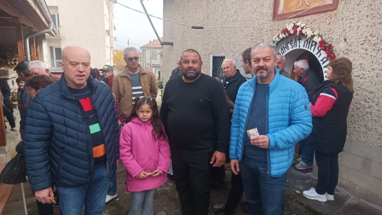 Храмов празник събра миряните в село Градница