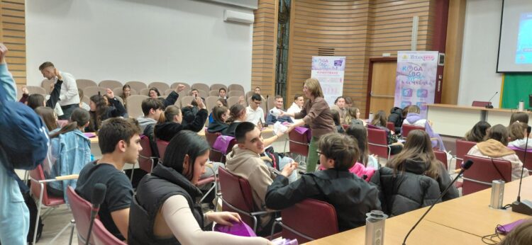 Севлиево говори за живота: градът, който има смелостта да говори за репродуктивното здраве