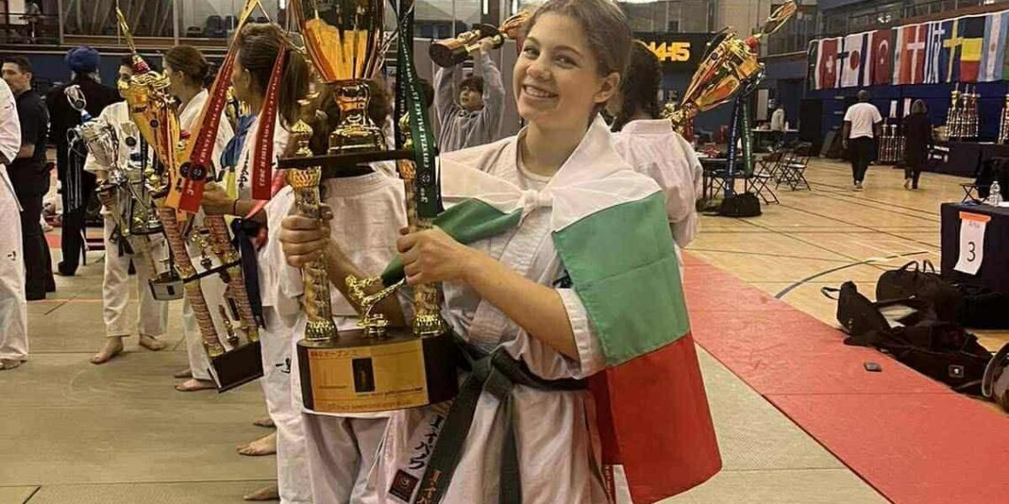 Изабела Иванова отново вдигна купата на победител зад граница