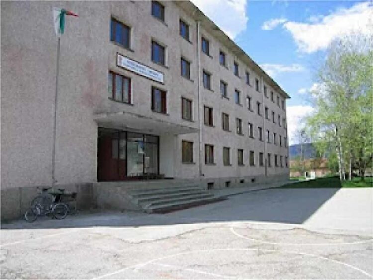 Стартира изпълнението на проекти за енергийна ефективност и обновяване на 4 сгради в Севлиево, финансирани от ЕС