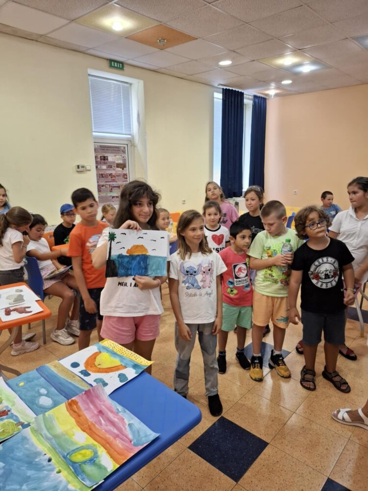 Борба с противообществените прояви на малолетни и непълнолетни с творчество, спорт и онлайн безопасност