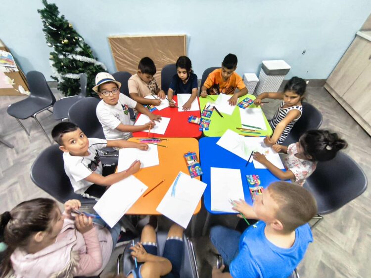 Борба с противообществените прояви на малолетни и непълнолетни с творчество, спорт и онлайн безопасност