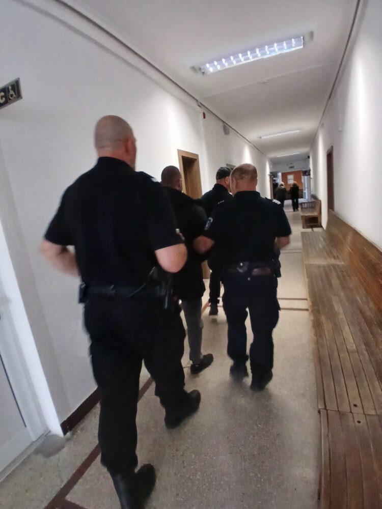 20 години строг затвор за севлиевеца, убил майка си!