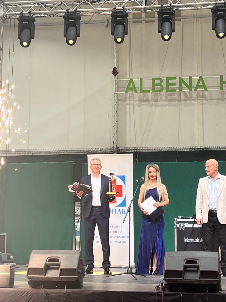 Д-р Огнян Пешков: “Екипът е всичко! Ние работим като оркестър, а аз съм само негов диригент”