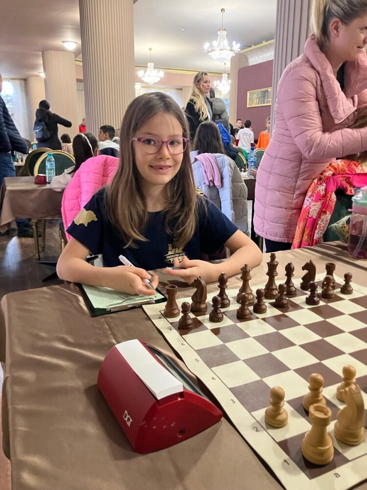 8-годишната Габи стана вицешампион по шах