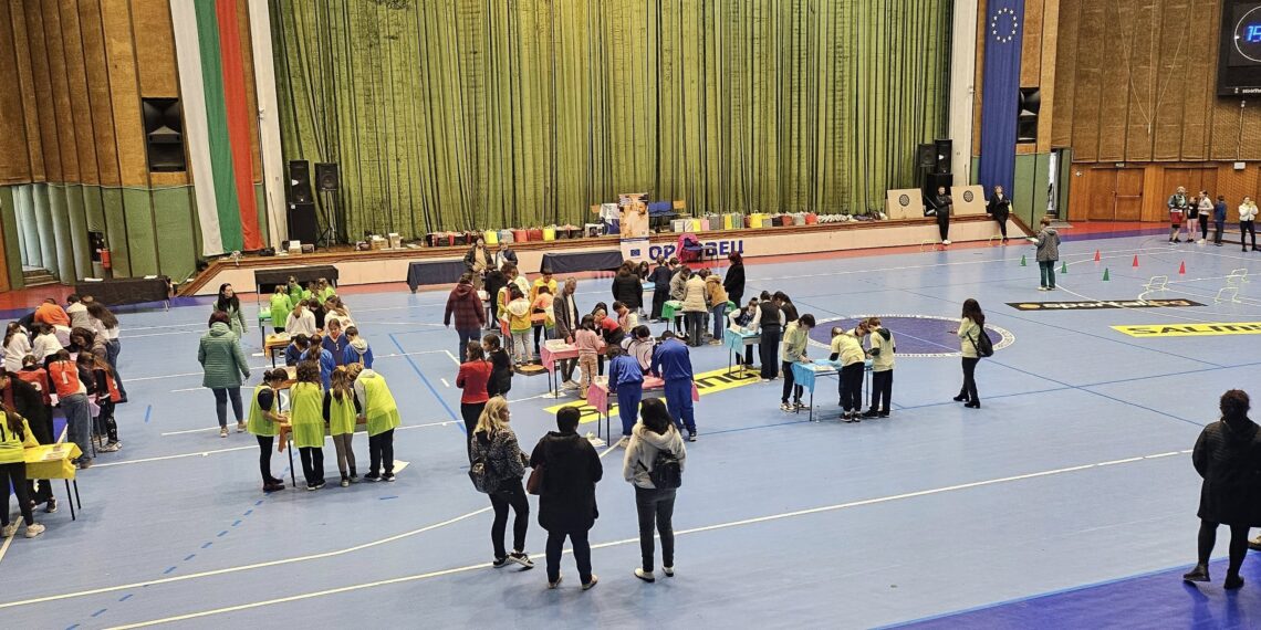 Деца участваха в Ден на здравословното хранене и спорта