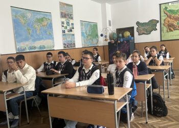 Клуб “Химия в действие” отбеляза Международния ден без тютюнопушене в СУ “Васил Левски”