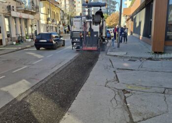 Продължават строителните дейности по подмяна на участък по Главен водопровод клон 1 в Централната градска част