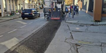 Продължават строителните дейности по подмяна на участък по Главен водопровод клон 1 в Централната градска част