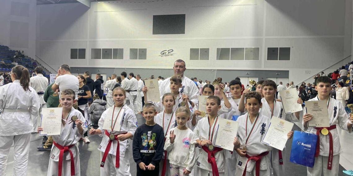 С девет медала клуб “Воин” започна да пише своята история