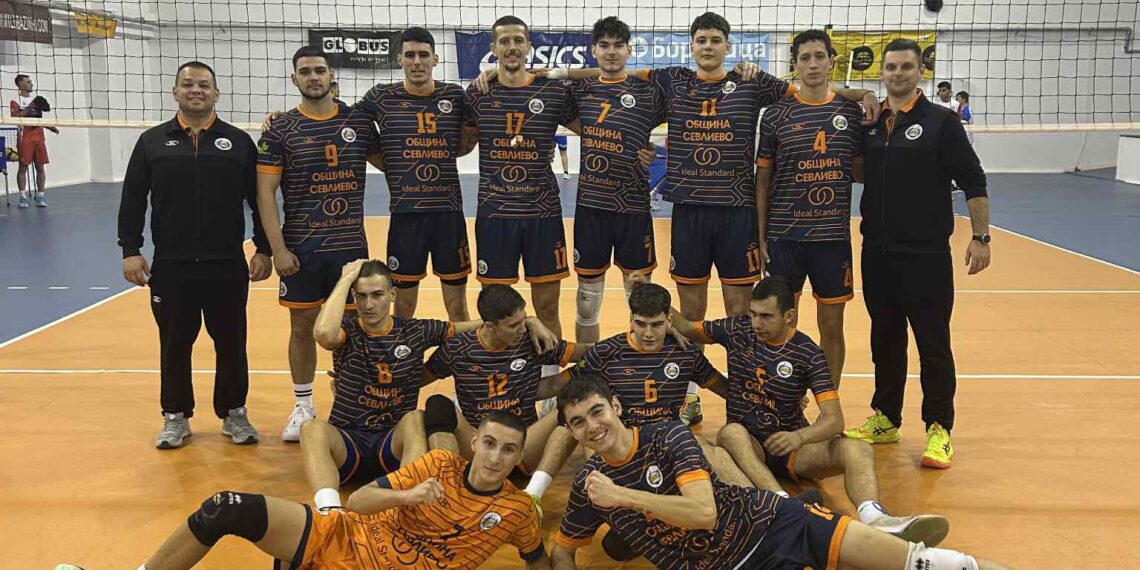 Волейболна победа на старта за “Раковски”