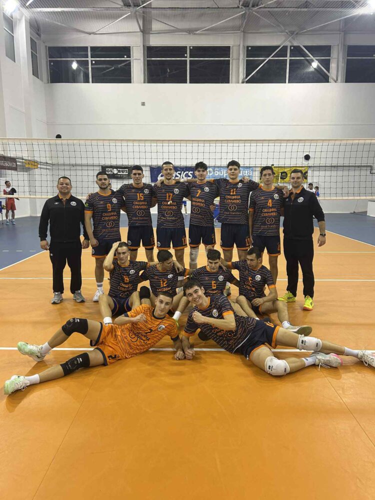 Волейболна победа на старта за “Раковски”