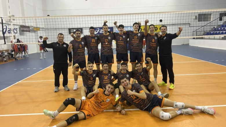 Младите волейболисти ще зимуват на върха