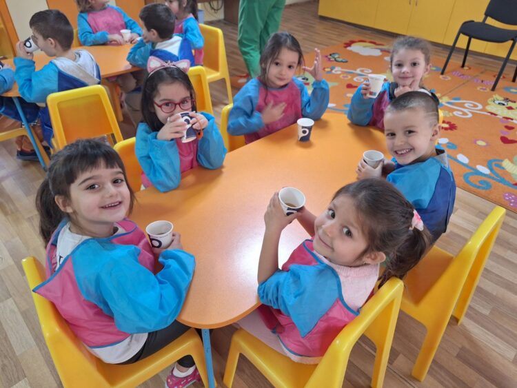 Севлиевски деца опознаха билките в час по горска педагогика