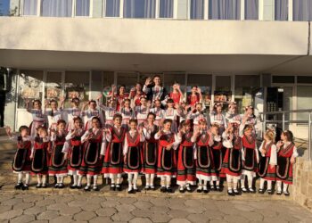 Талант и родолюбие, увенчано с награди – признание за славейчетата на Цветина Маринова