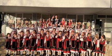 Талант и родолюбие, увенчано с награди – признание за славейчетата на Цветина Маринова