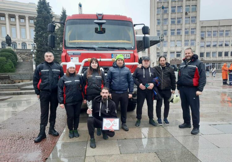 Доброволци от Габрово, Севлиево и Трявна показаха умения за спасителни акции в атрактивно състезание