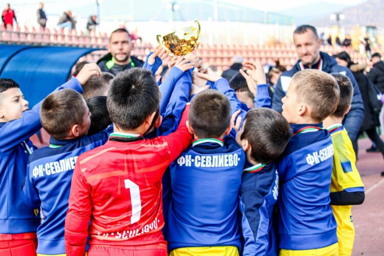 Момчетата на Милен Ванков – втори в коледен турнир