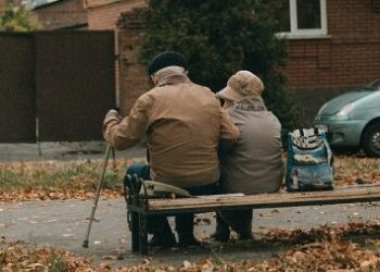 Изплащането на пенсиите и коледните добавки започва на 5 декември