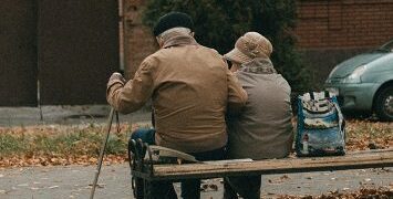 Изплащането на пенсиите и коледните добавки започва на 5 декември