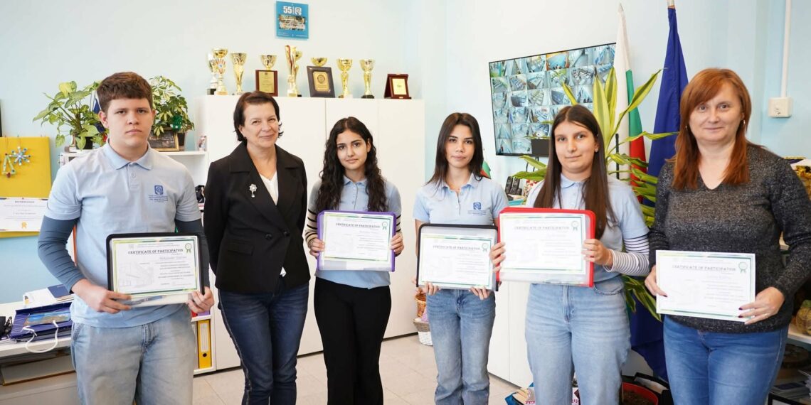 Креативност показаха ученици от ПГМЕТ в конкурса “Светът е макет”