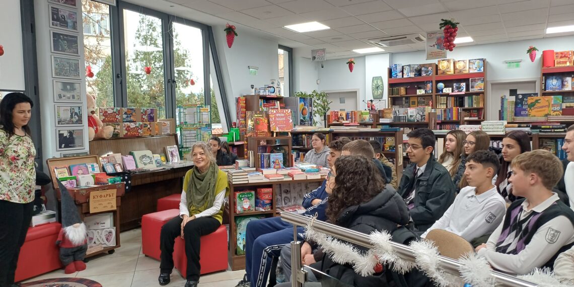 Седми час в книжарница “М-прес”