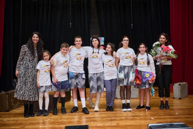 Премиерата на “Ние, Врабчетата” – театър за силата на корена от актьорите на Борислава Русева